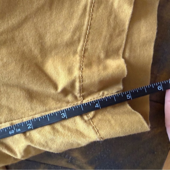 Old Navy Everyday Shorts - Picture 4 of 4